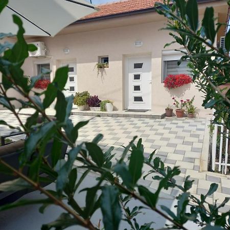 Leda Apartmani สเมเดเรโว ภายนอก รูปภาพ