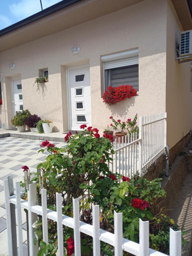Leda Apartmani สเมเดเรโว ภายนอก รูปภาพ