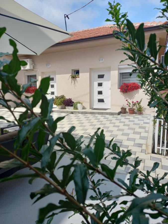 Leda Apartmani สเมเดเรโว ภายนอก รูปภาพ