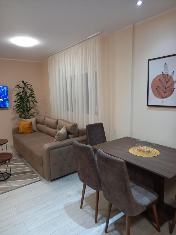 Leda Apartmani สเมเดเรโว ภายนอก รูปภาพ